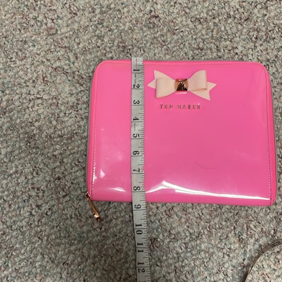 Ted baker padded patent bow accent iPad case - Picture 8 of 8